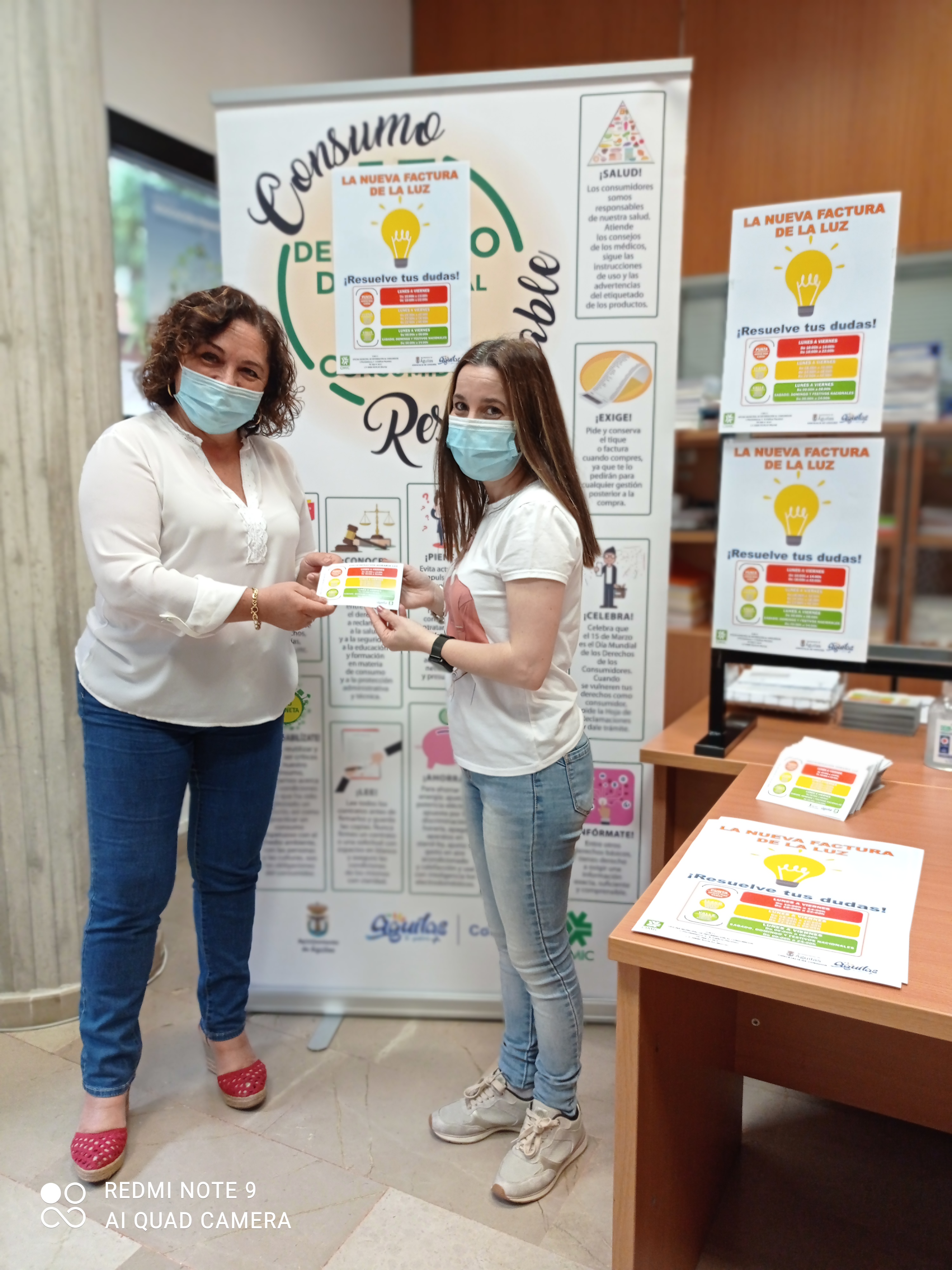 La concejala de Consumo lanza una campaña informativa sobre la nueva factura de la luz