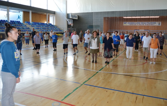 Más un centenar y medio de mayores participan en un Curso de Gerontogimnasia 