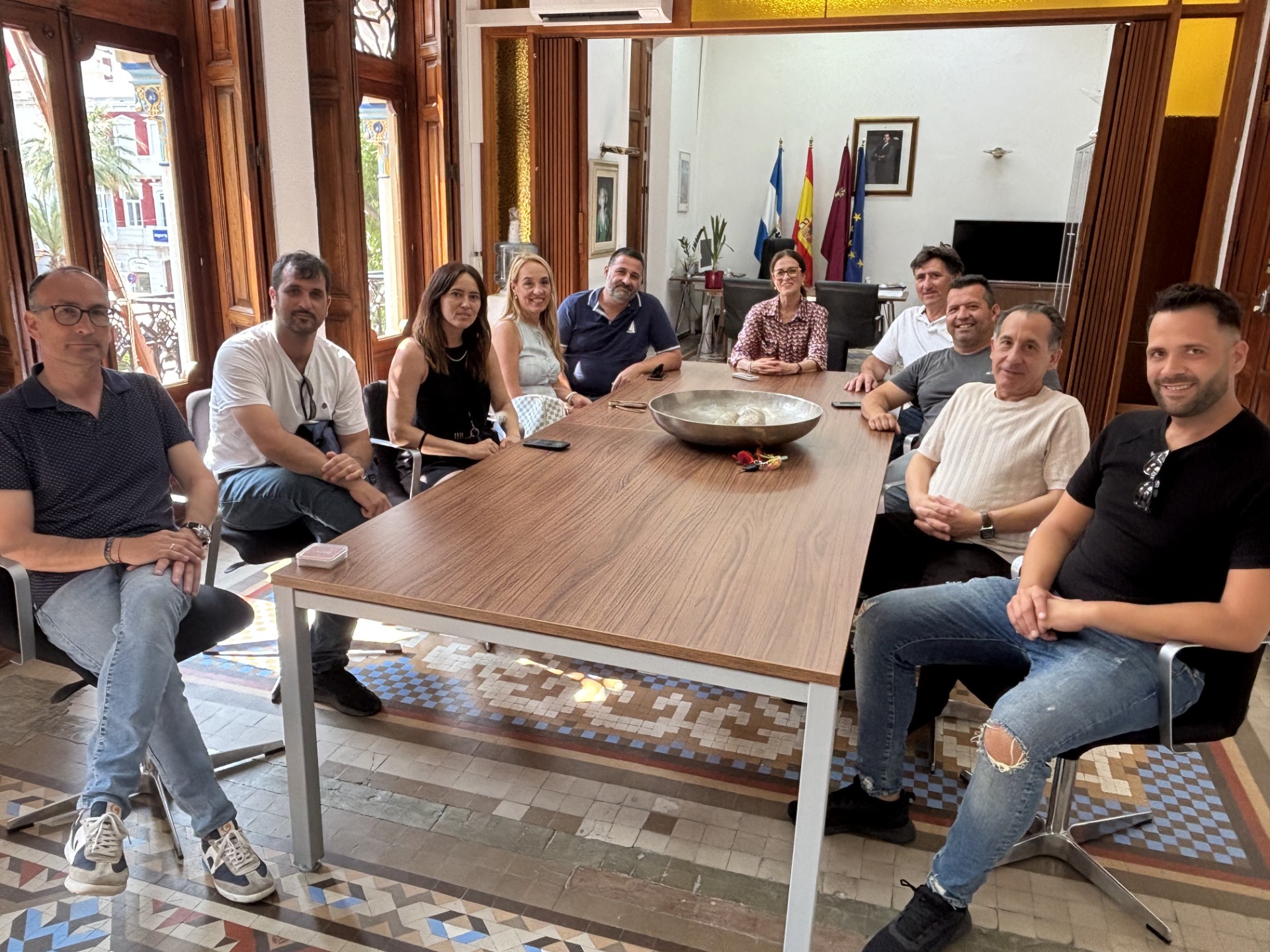 La nueva Junta Directiva de HosteÁguilas mantiene un encuentro con la alcaldesa y el edil de Turismo 