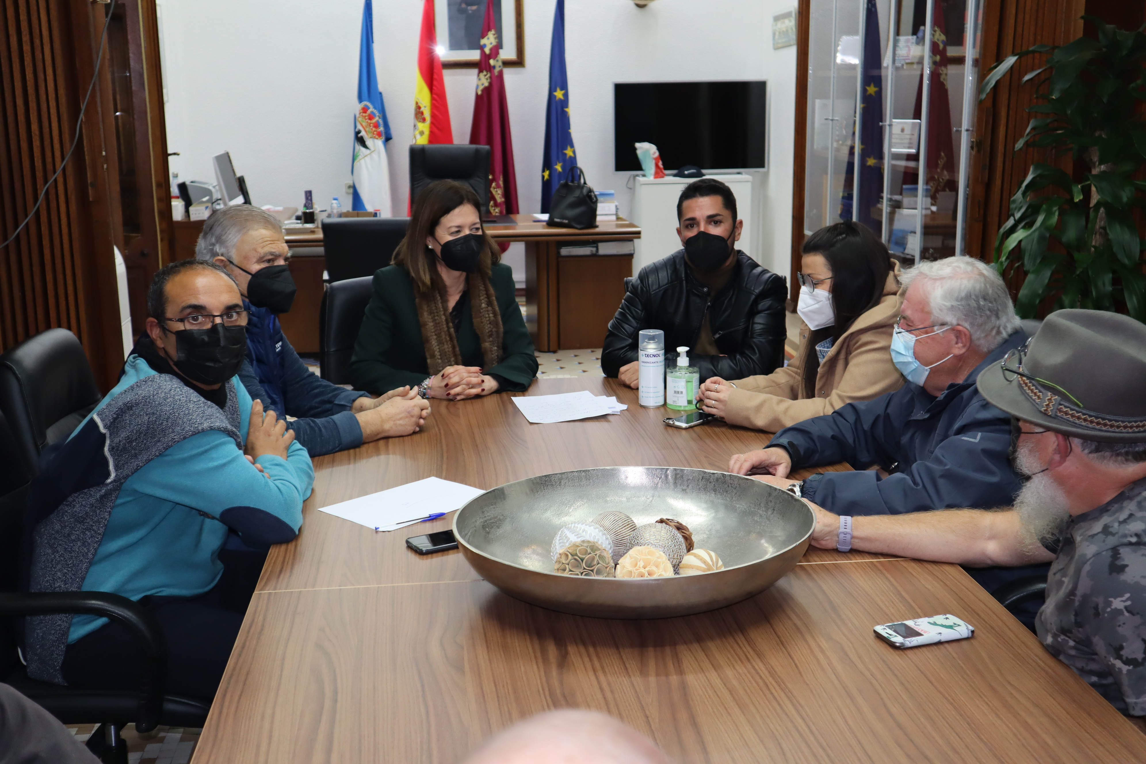 Ayuntamiento y Federación de Peñas acuerdan celebrar el Carnaval la segunda quincena de julio
