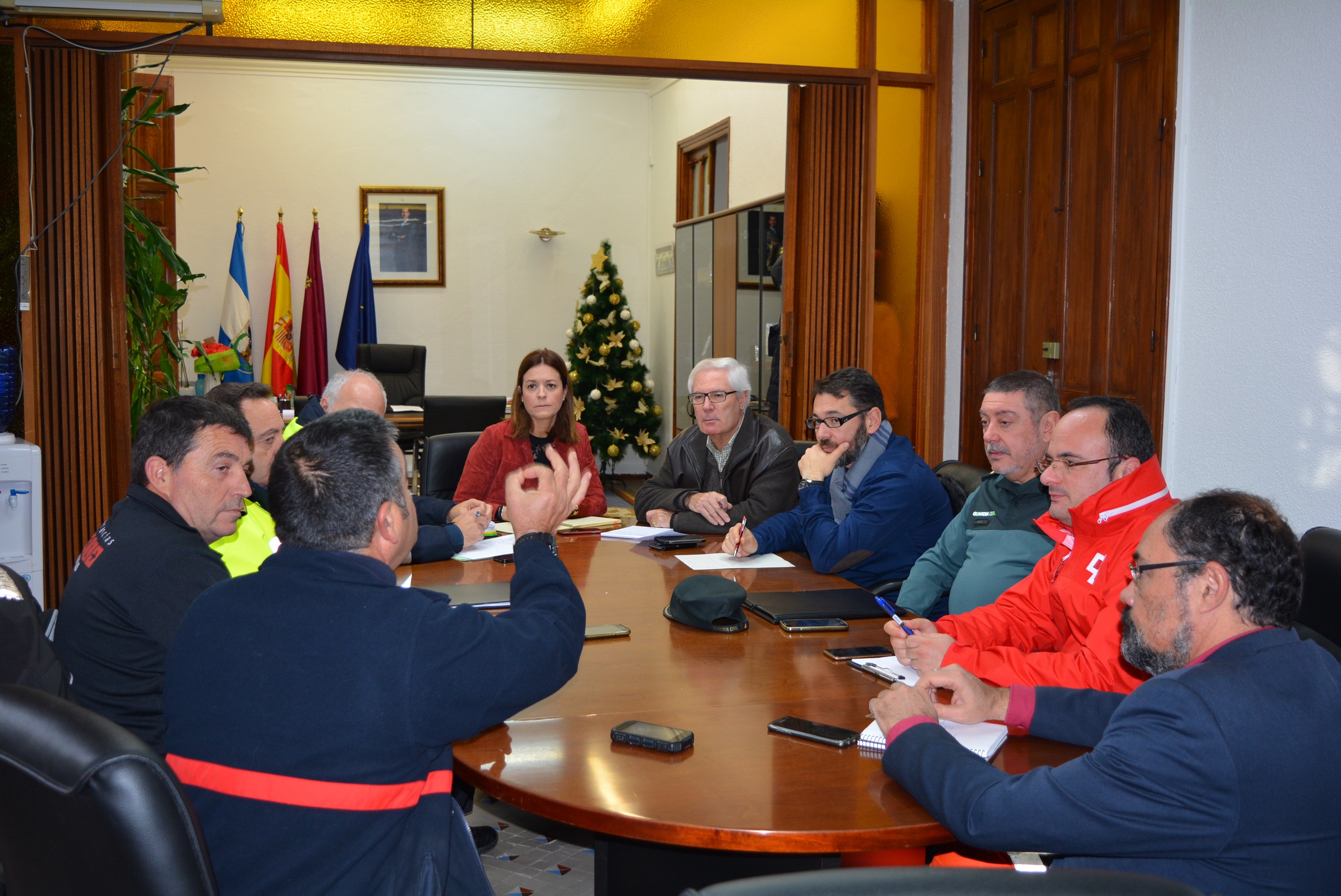 La carretera que une Los Mayorales a Cuesta de Gos permanece cerrada como consecuencia de los desprendimientos causados por las lluvias