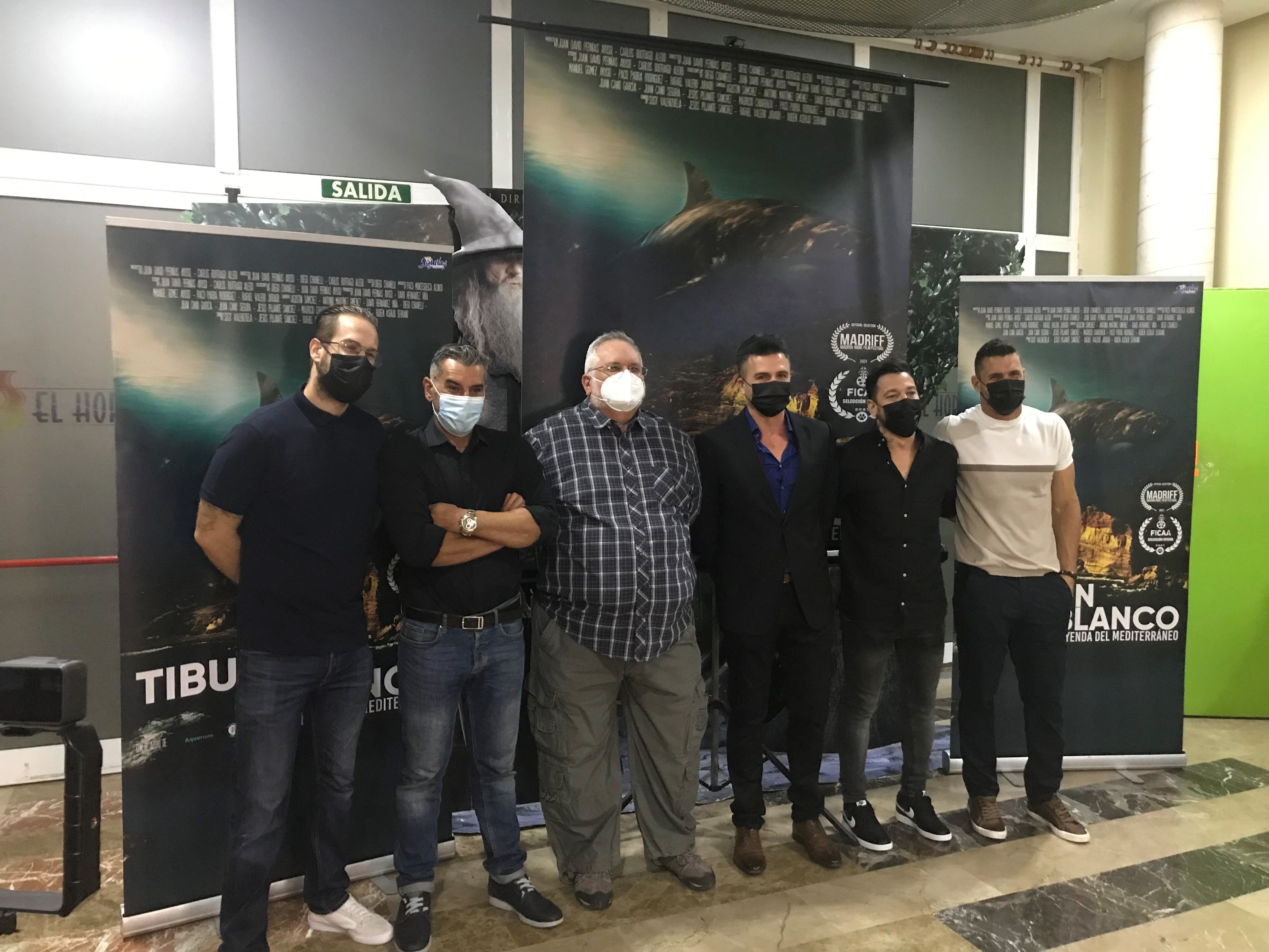 Multicines El Hornillo acoge la presentación del documental “Tiburón blanco. Leyenda del Mediterráneo”