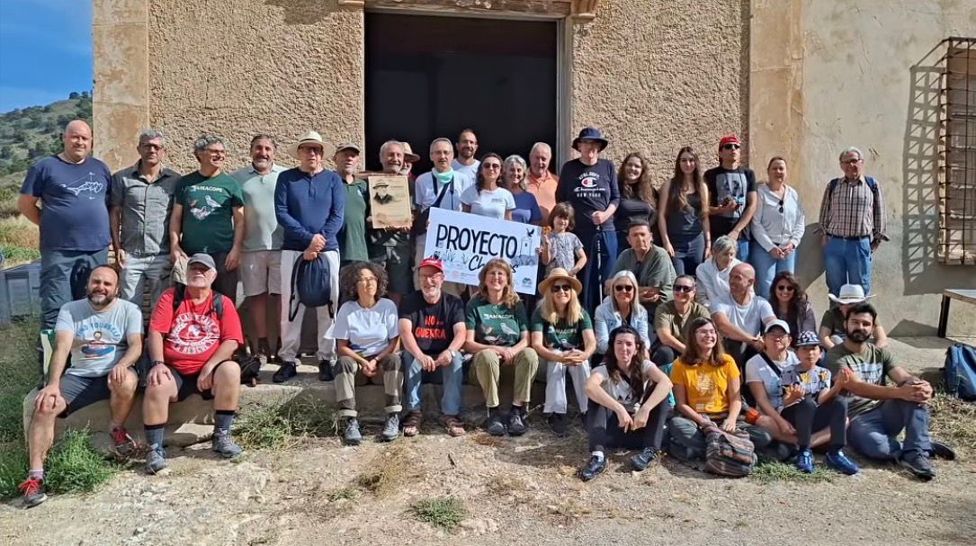 Chuecos acoge un homenaje a Domingo Jiménez Beltrán en una jornada de voluntariado medioambiental