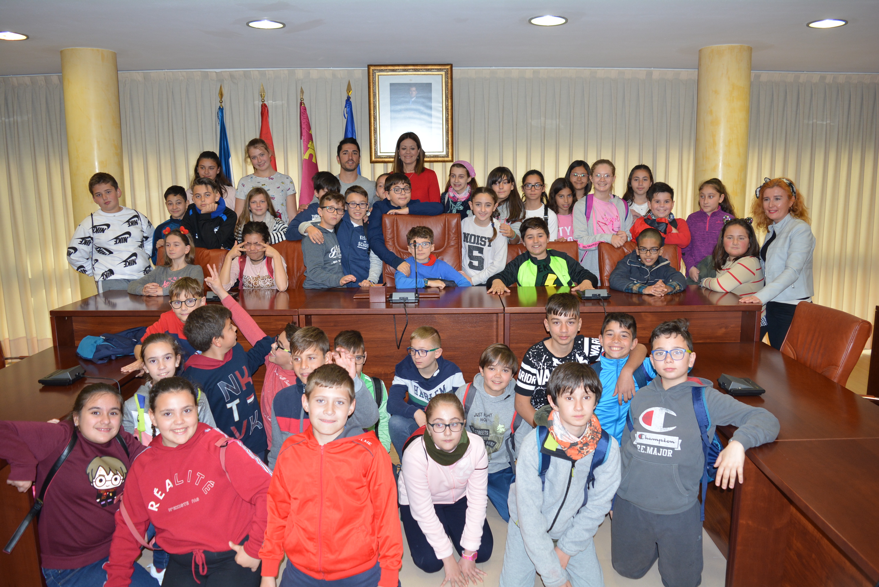 Los alumnos del Joaquín Tendero visitan el Ayuntamiento de Águilas
