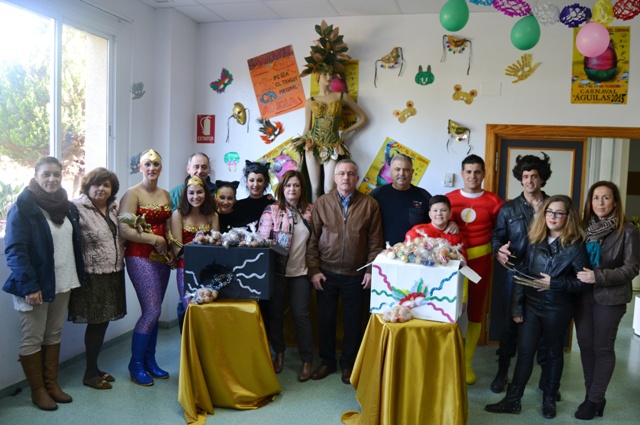 Don Carnal y Doña Cuaresma utilizarán más de 15.000 cascarones en las Batallas de Carnaval