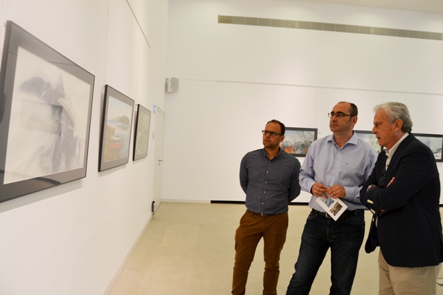 El artista murciano Manuel Feito expone en el Auditorio Infanta Doña Elena de Águilas  