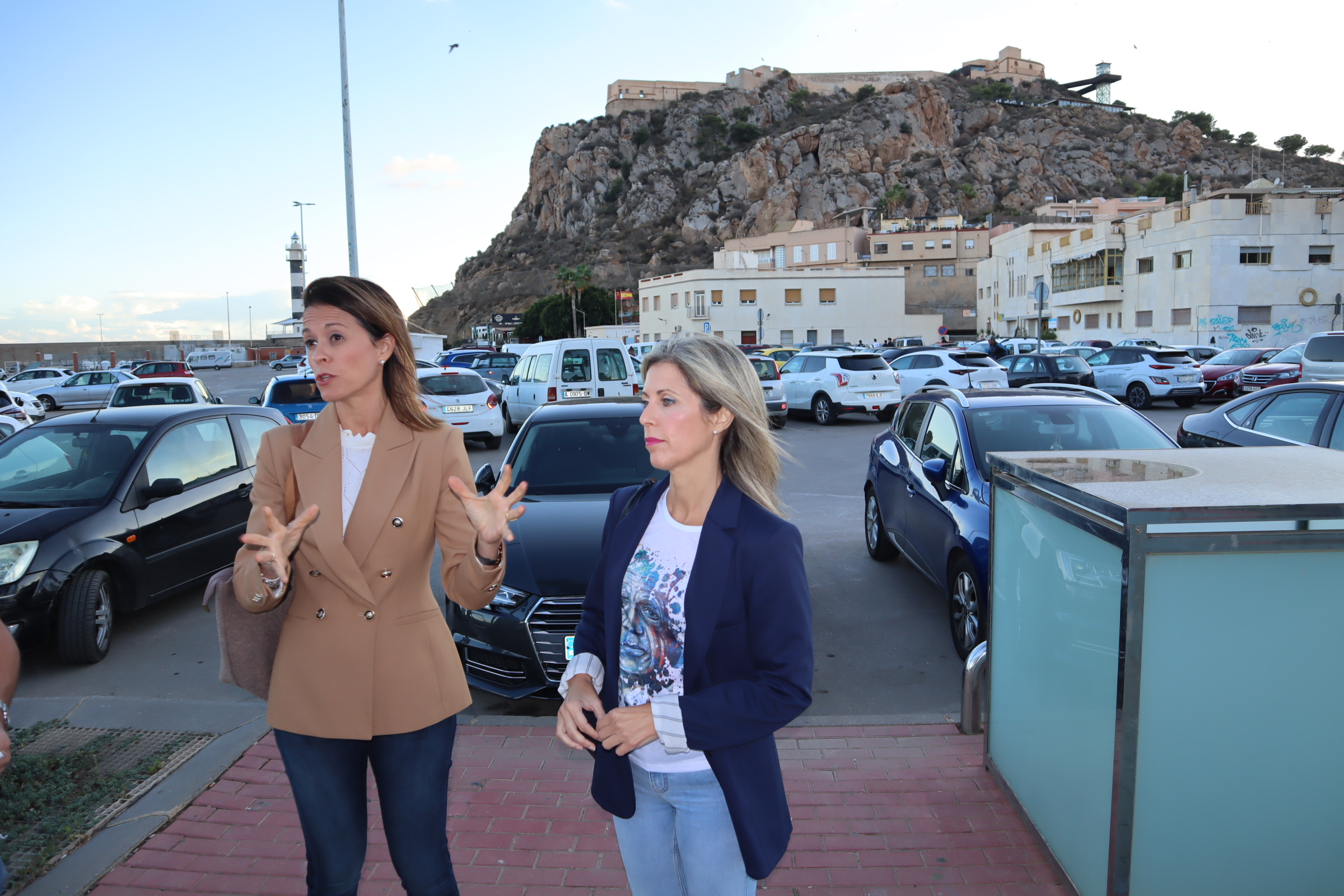 Moreno insta a la Consejería a la presentación del proyecto de remodelación del Puerto Pesquero 