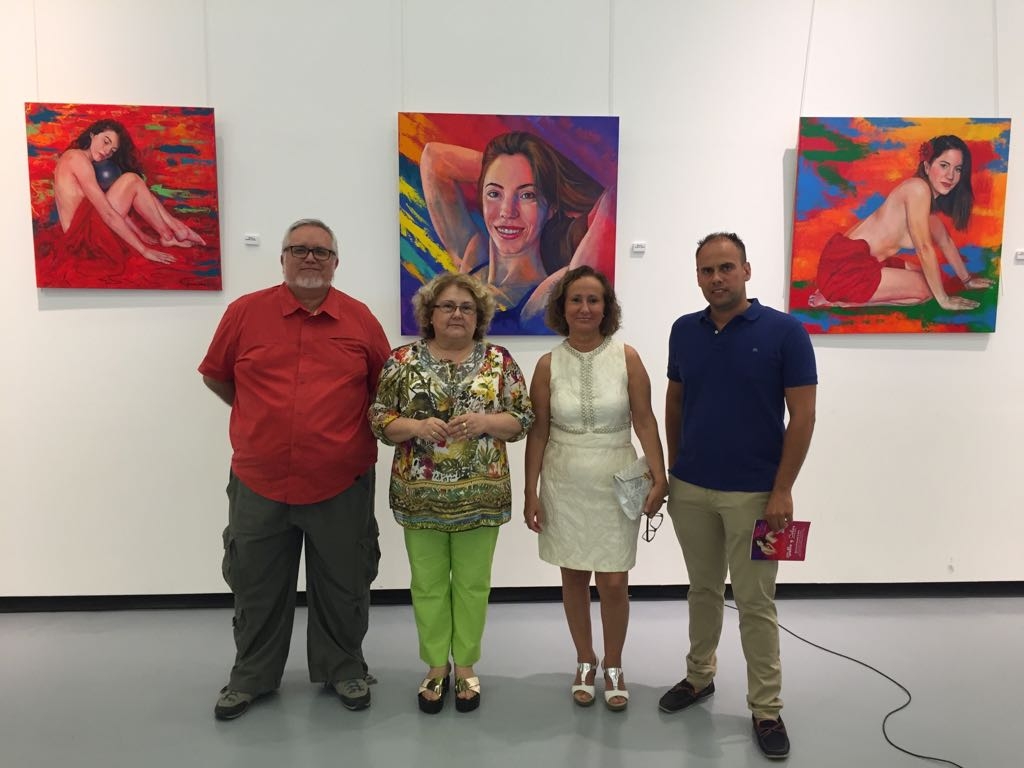 Manoli Iglesias expone en el Auditorio “Bella y Color”