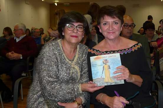 Encarna García presenta en Águilas su segundo libro, Sueños para contar