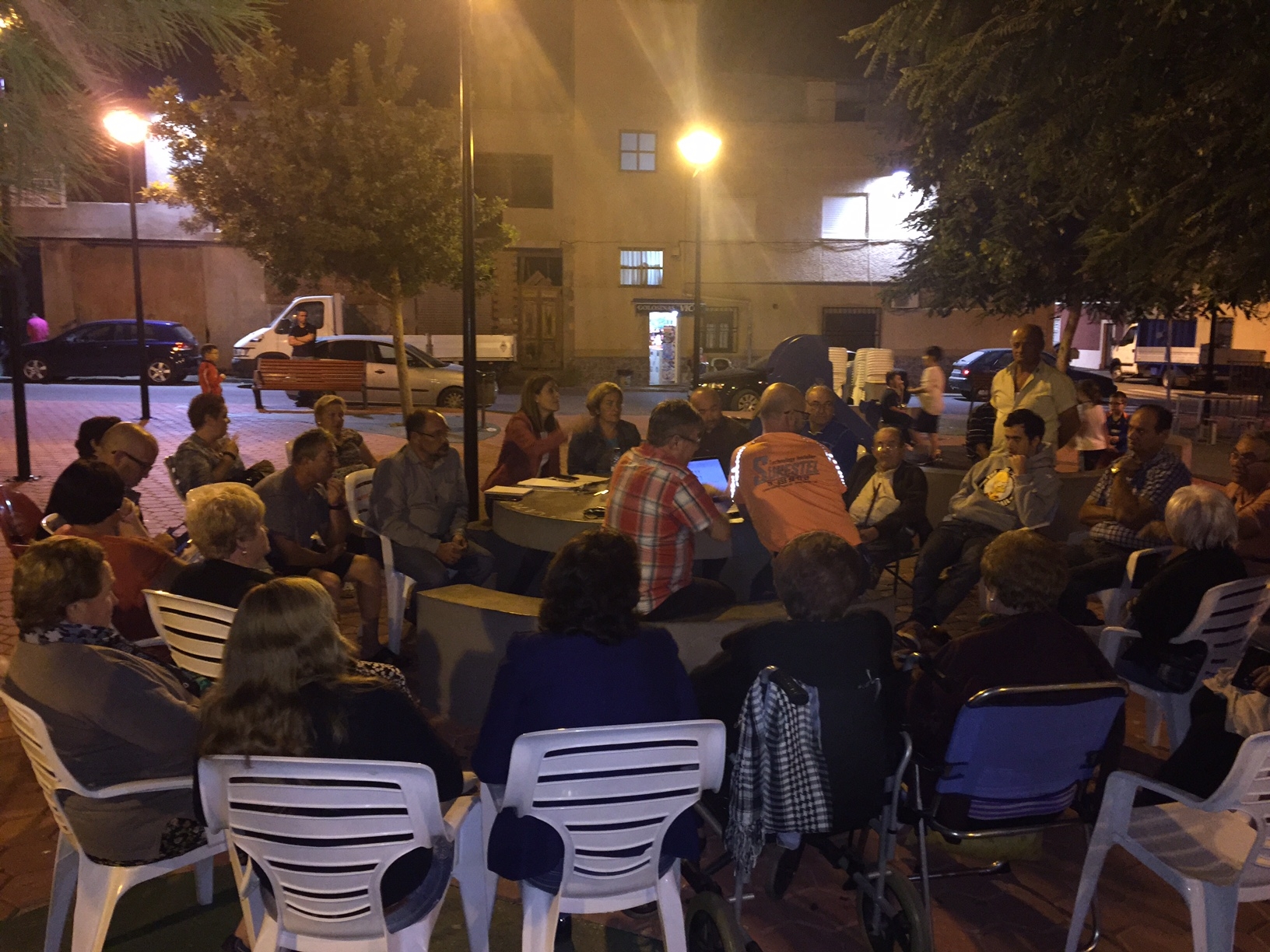 Una treintena de vecinos participan en la III Asamblea de Presupuestos Participativos