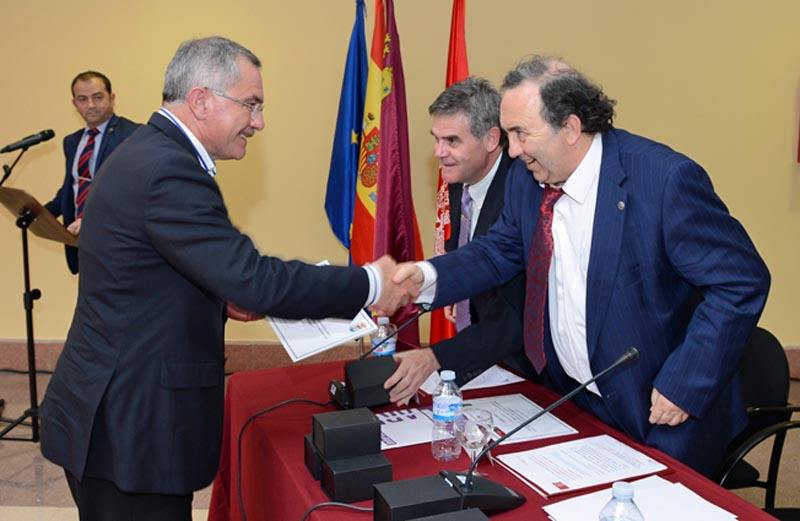Reconocimiento de la Universidad de Murcia al Ayuntamiento de Águilas 