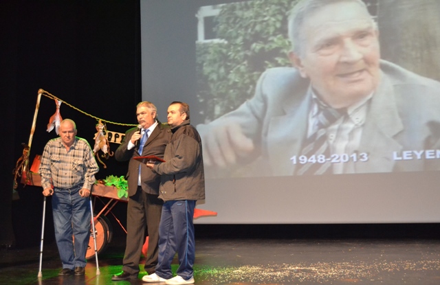 Los concursos de Trajes de Papel y Maquillaje Corporal muestran la originalidad del Carnaval de Águilas