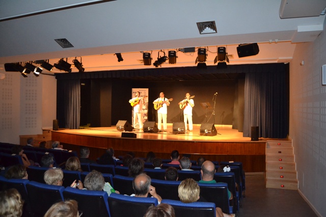 Lleno absoluto en el acto conmemorativo por el 20º aniversario del Doctorado Honoris Causa a Paco Rabal