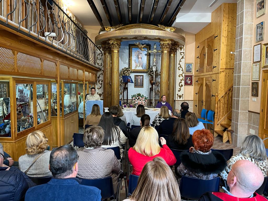 El Paso Azul comienza los actos cuaresmales con una misa en su Casa de Hermandad