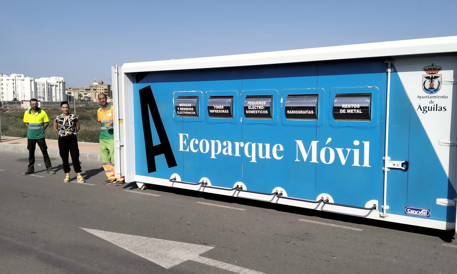 El Ecoparque Móvil sigue recorriendo el municipio para fomentar el reciclaje entre la ciudadanía