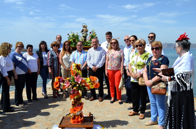 Fiestas en honor a la Cruz de Mayo en Calabardina 