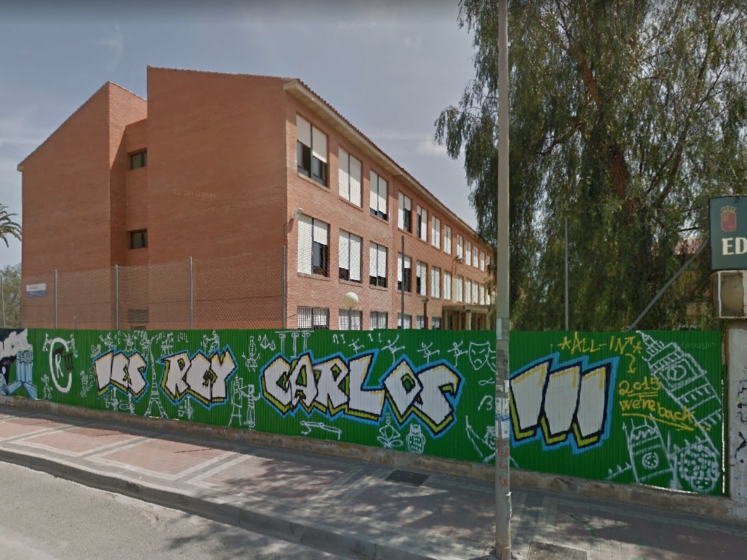 El Ayuntamiento lamenta que el IES Carlos III inicie el curso con un equipo electrógeno de gasoil dando luz al centro y solicita a la Consejería de Educación una solución urgente 