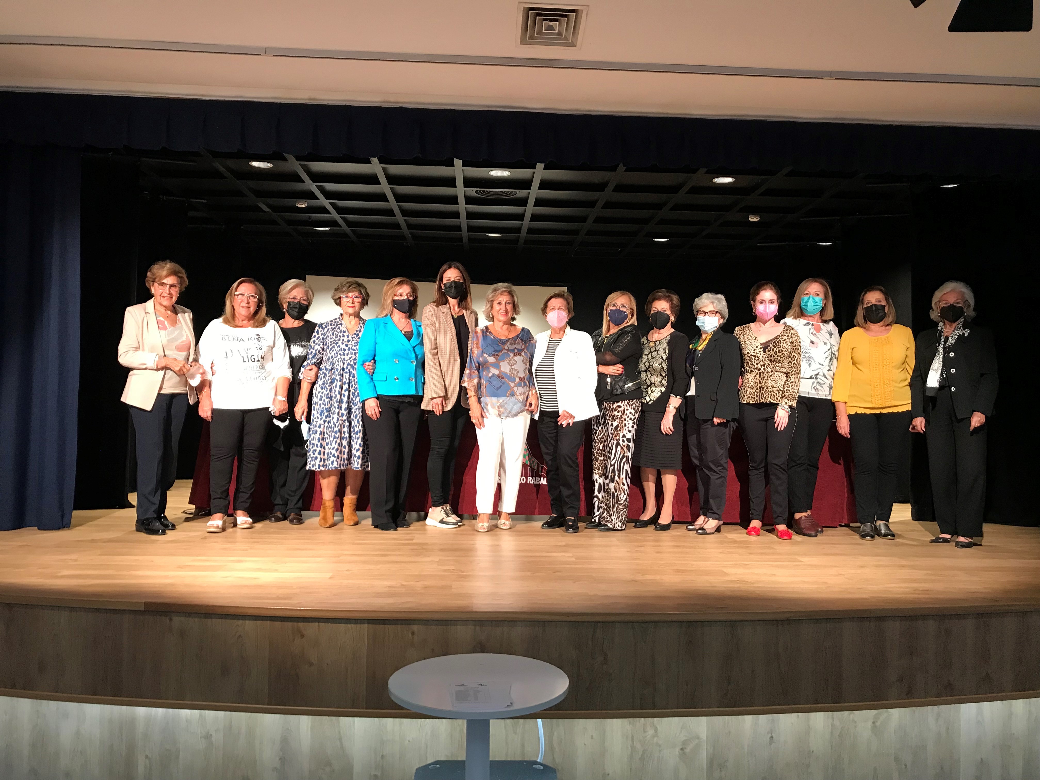 La Junta Directiva de la Asociación de Amas de Casa renueva su mandato por unanimidad