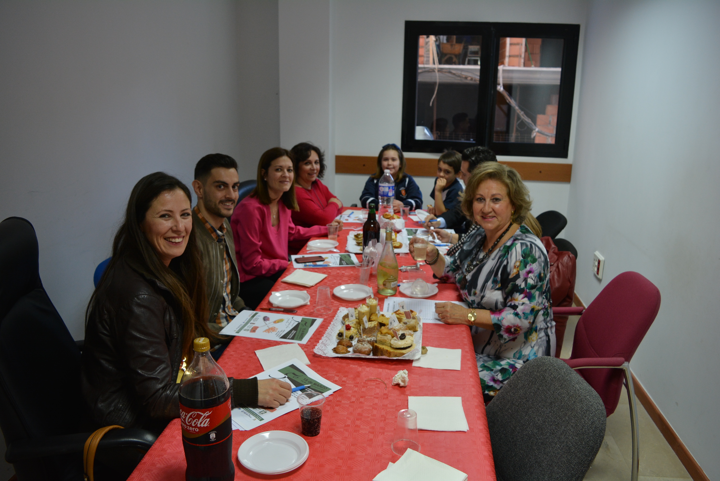 Una veintena de platos participan en el concurso de entrantes fríos y postres
