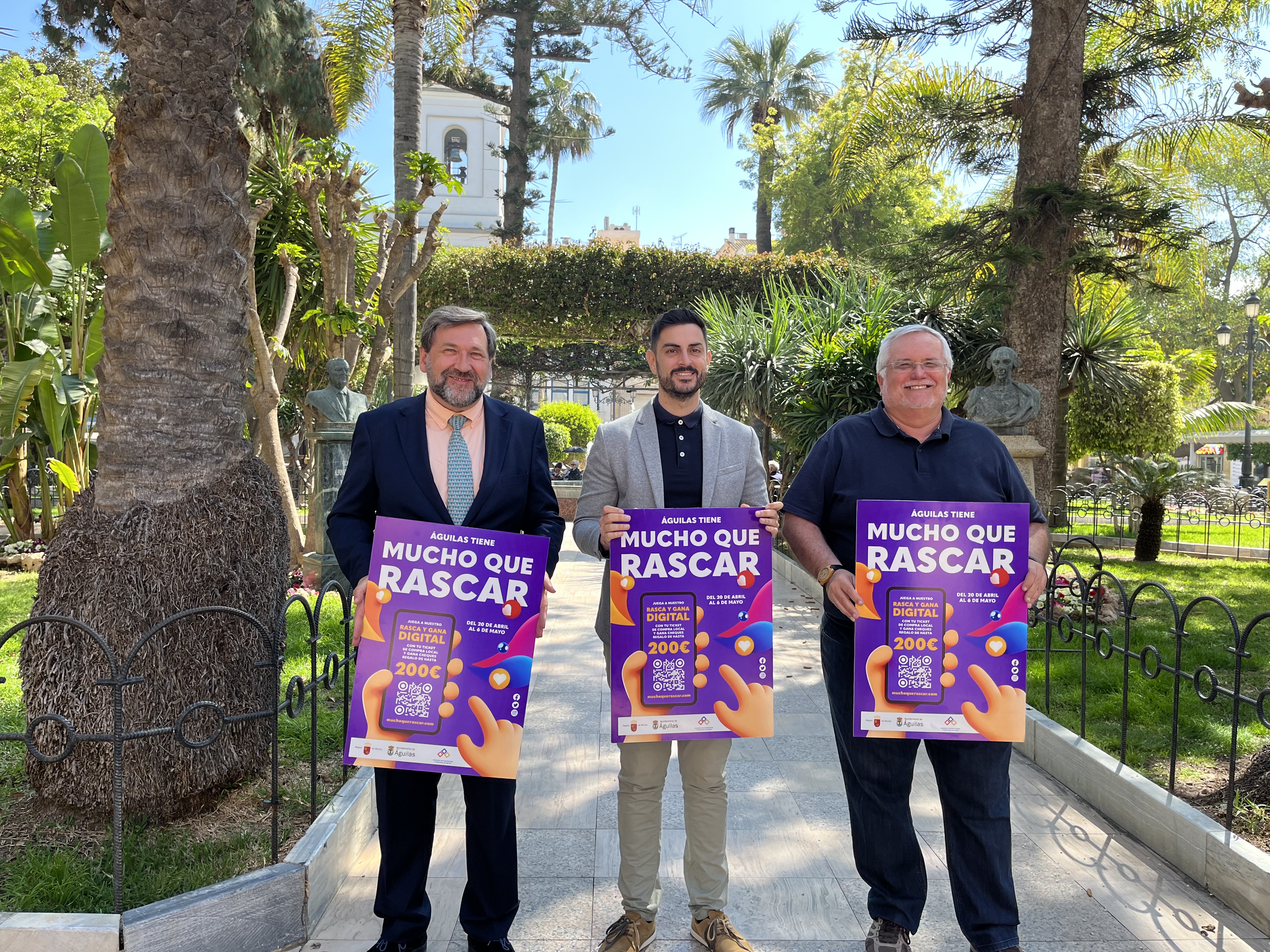 La campaña de dinamización 'Mucho que rascar' regalará cheques por valor de 100 y 200 euros a quien haga sus compras en el comercio local