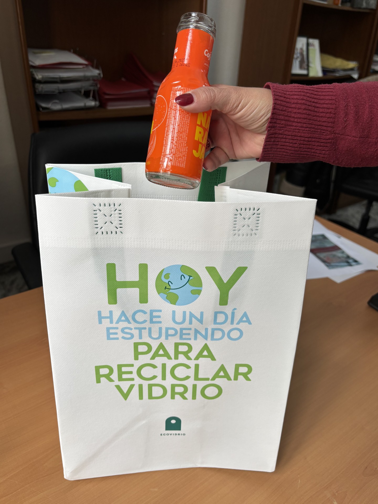 Ecovidrio y el Ayuntamiento de Águilas lanzan una campaña intensiva para mejorar el reciclaje de residuos de envases de vidrio usando herramientas de inteligencia artificial