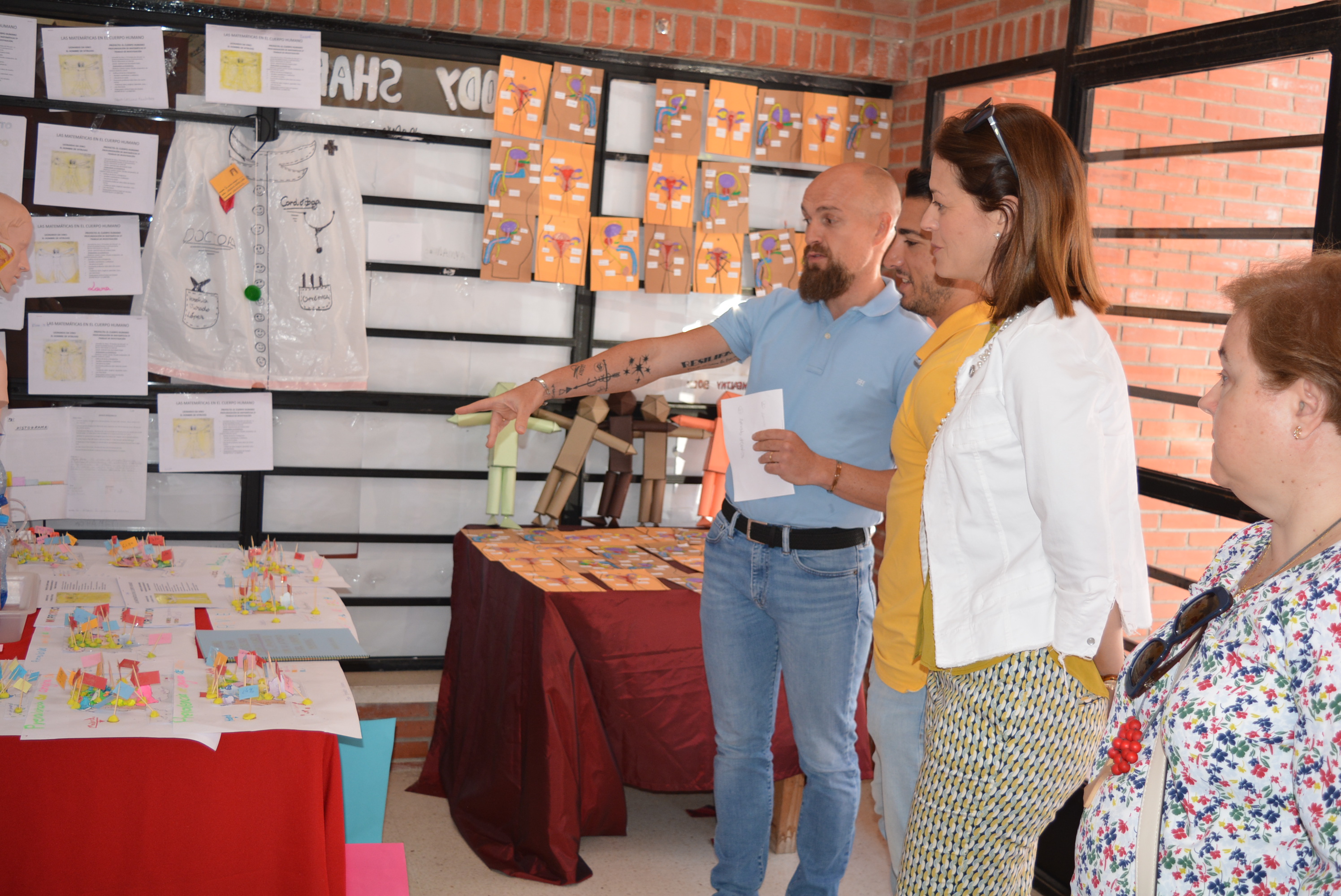 El colegio Urci acoge una exposición del proyecto El cuerpo humano