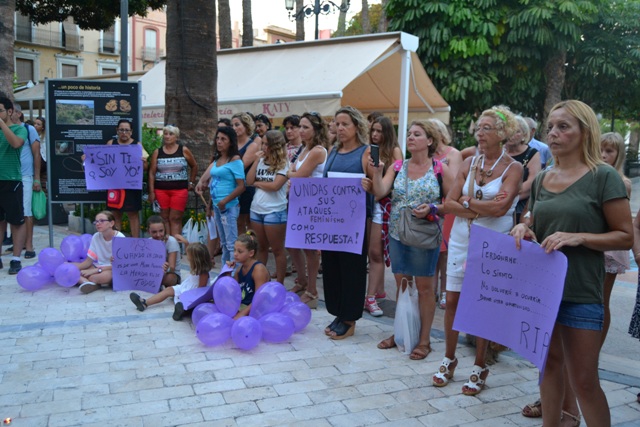 Águilas grita ¡Basta ya! contra la violencia de género