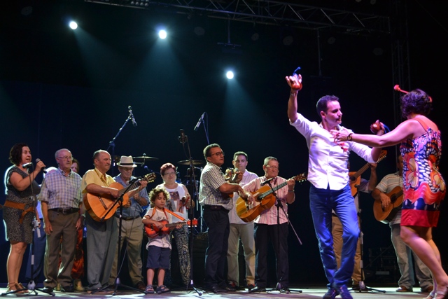 El municipio muestra su cara más solidaria con la Asociación Alzheimer Águilas