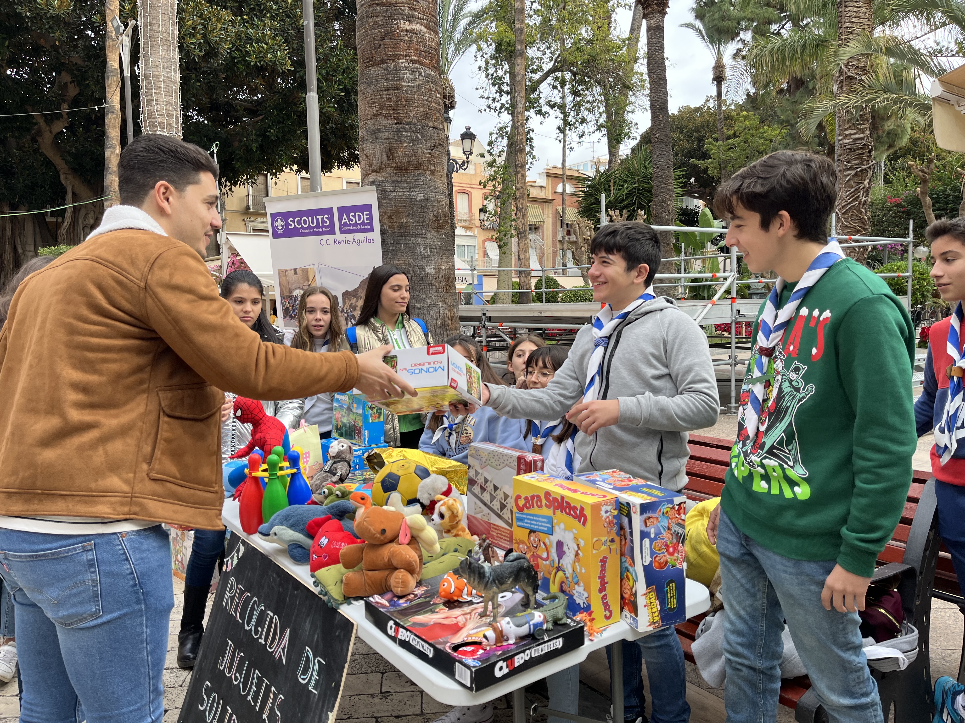 Recogida solidaria de Juguetes del Grupo Scout C.C. Renfe