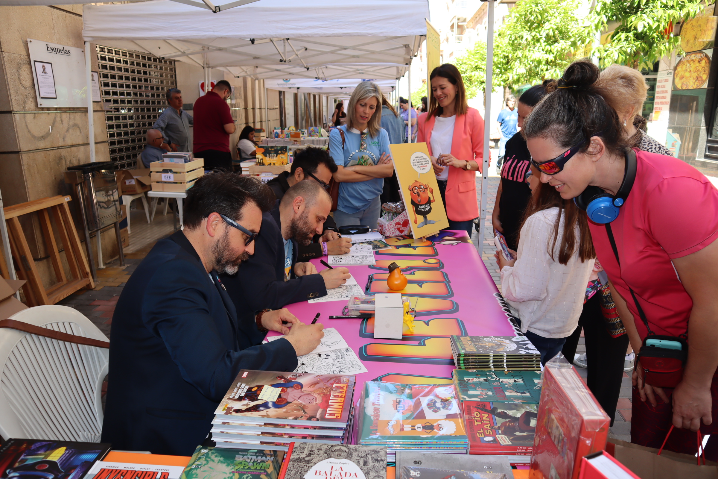 Gran éxito de las actividades organizadas con motivo del Día del Libro