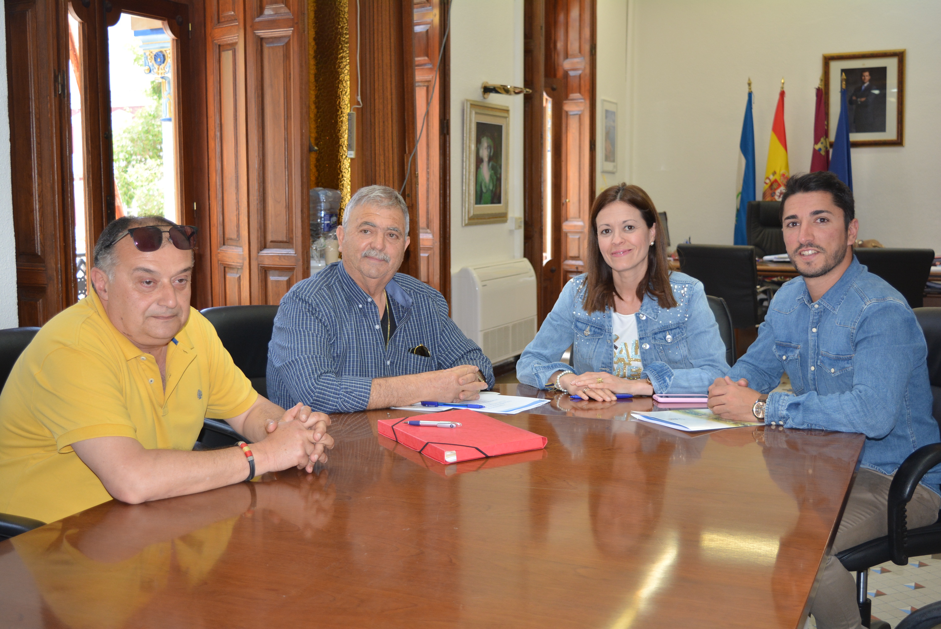 Ayuntamiento y Federación de Peñas firman un convenio para el mantenimiento y renovación del Museo del Carnaval 