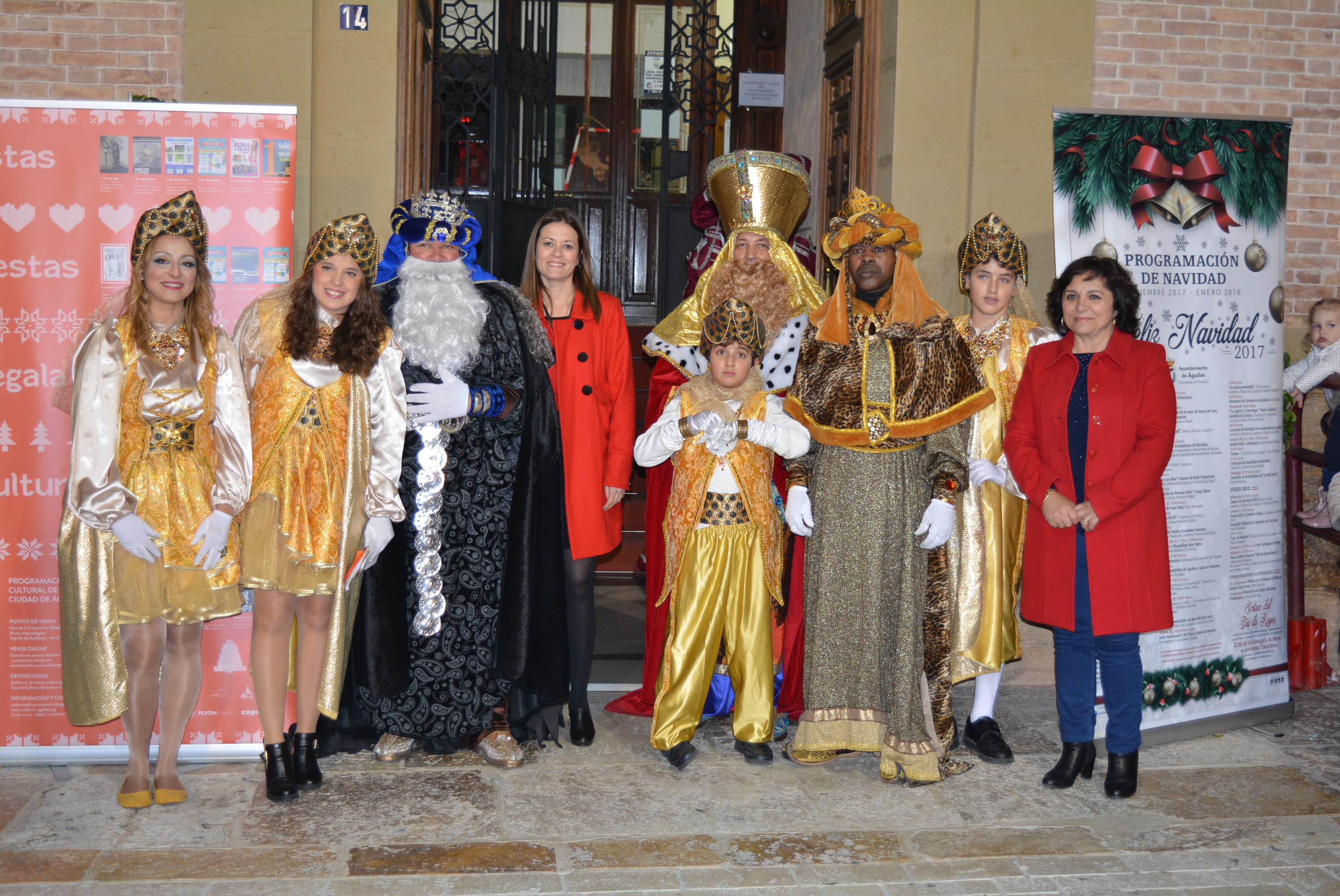 Águilas despide la Navidad con una mágica cabalgata de Reyes