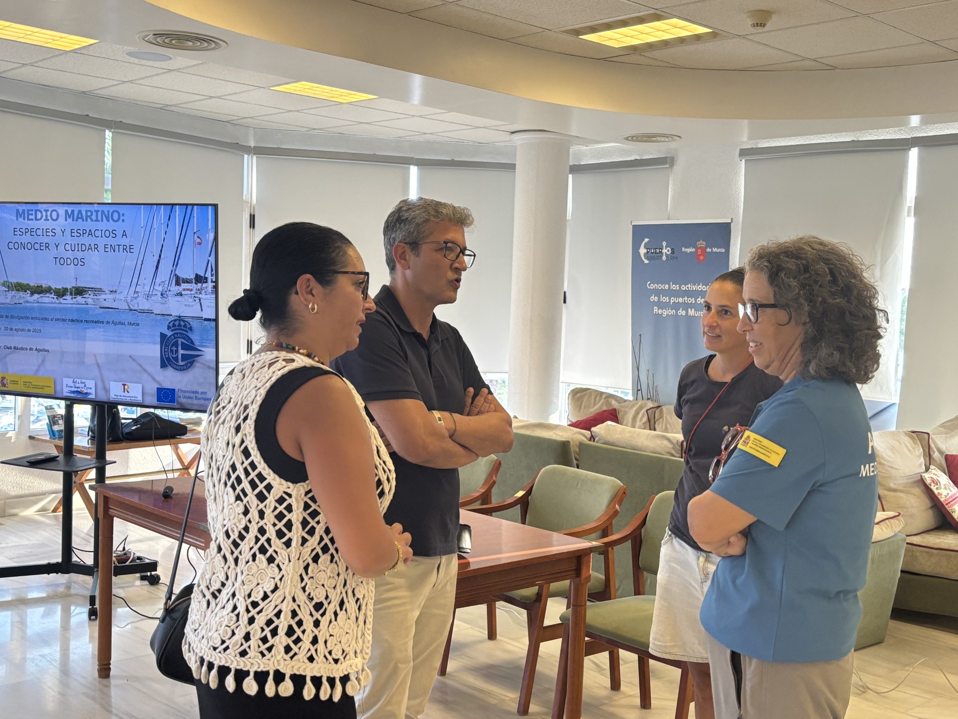 Éxito de participación en la charla sobre navegación responsable en el Club Náutico de Águilas