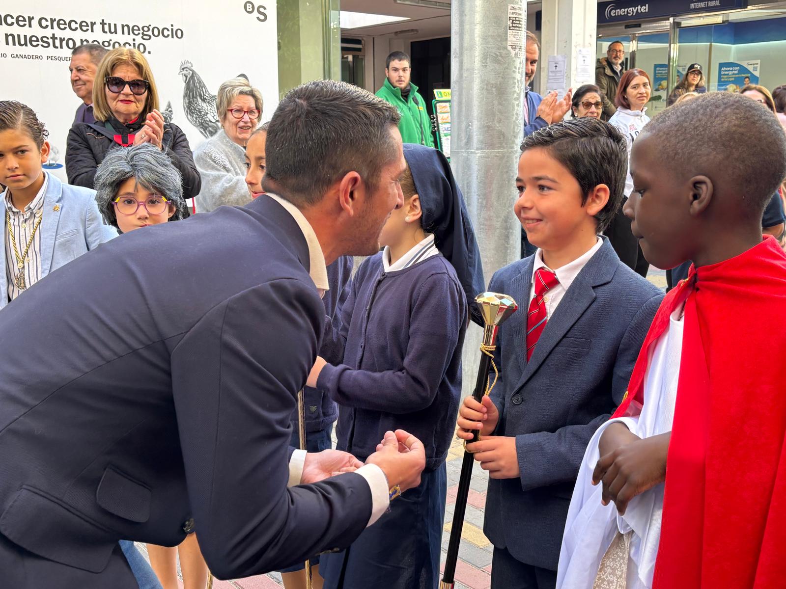 “La Pasión de los niños” crece con la incorporación del paso del Resucitado