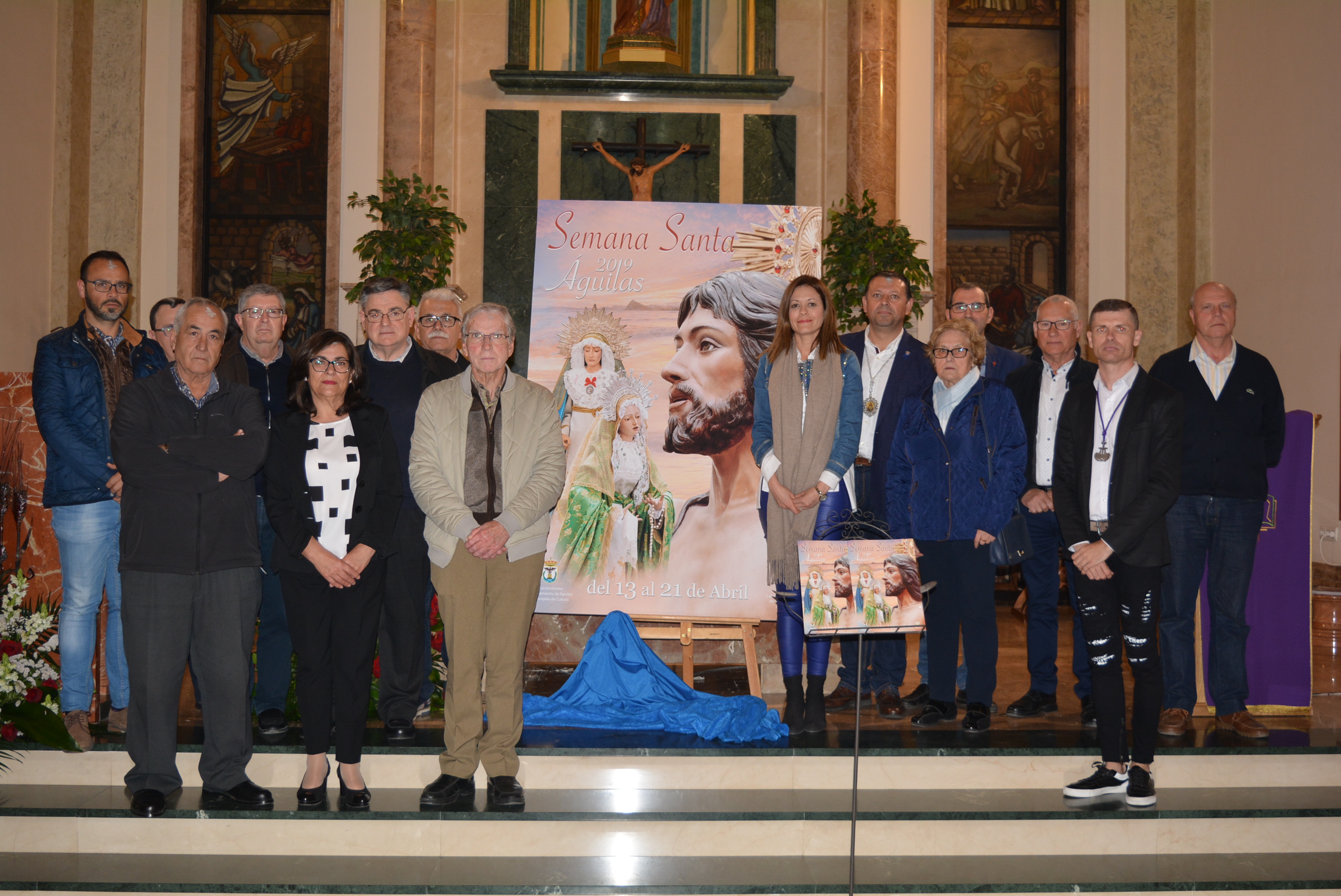 Ya está disponible el libro de la Semana Santa de Águilas, del que se han editado 3.500 ejemplares 