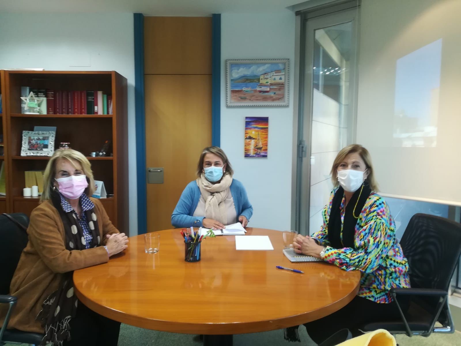 La edil de Política Social califica de muy productivo el encuentro con la directora general de Servicios Sociales