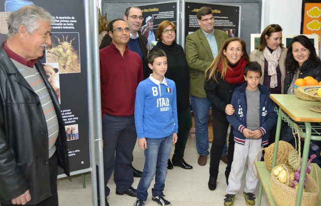 El colegio El Rubial acoge una exposición sobre el esparto 